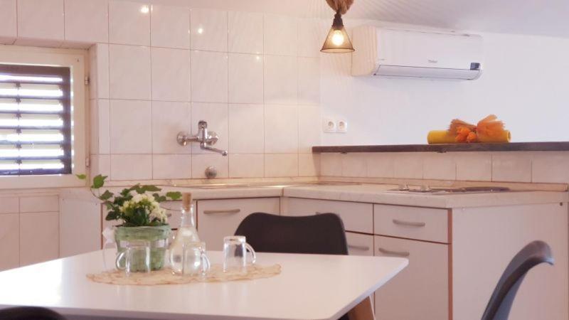 Apartment Mirjana Vodice Esterno foto
